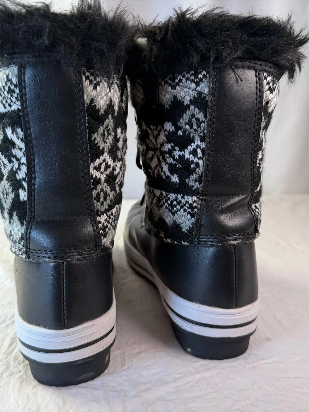 Polar Women’s sz8 Black & White Fair Aisle Sweater Faux-Fur Winter Snow Boots